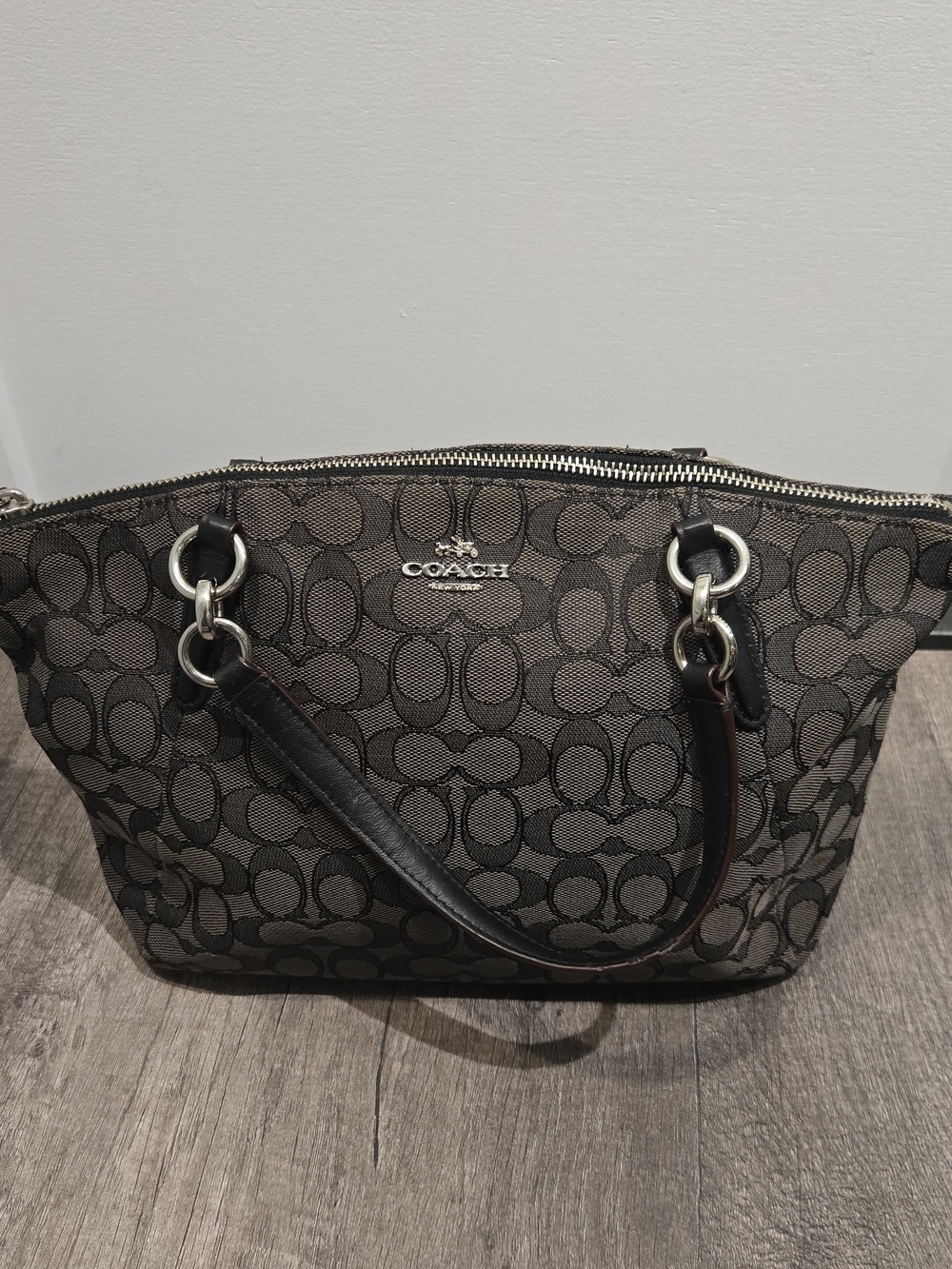 Coach Signature Small Kelsey Satchel Handbag Canvas Gray Black Purse Top Handles - Picture 7 of 16